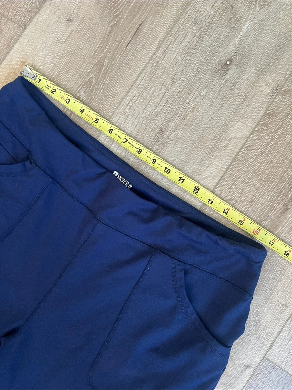 Lands' End Sport - Navy Pull-On Cropped Pants with Pockets, Great Condition! - Picture 6 of 14